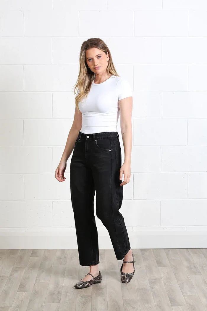 Bailey Barrel Jean (Black/Short)