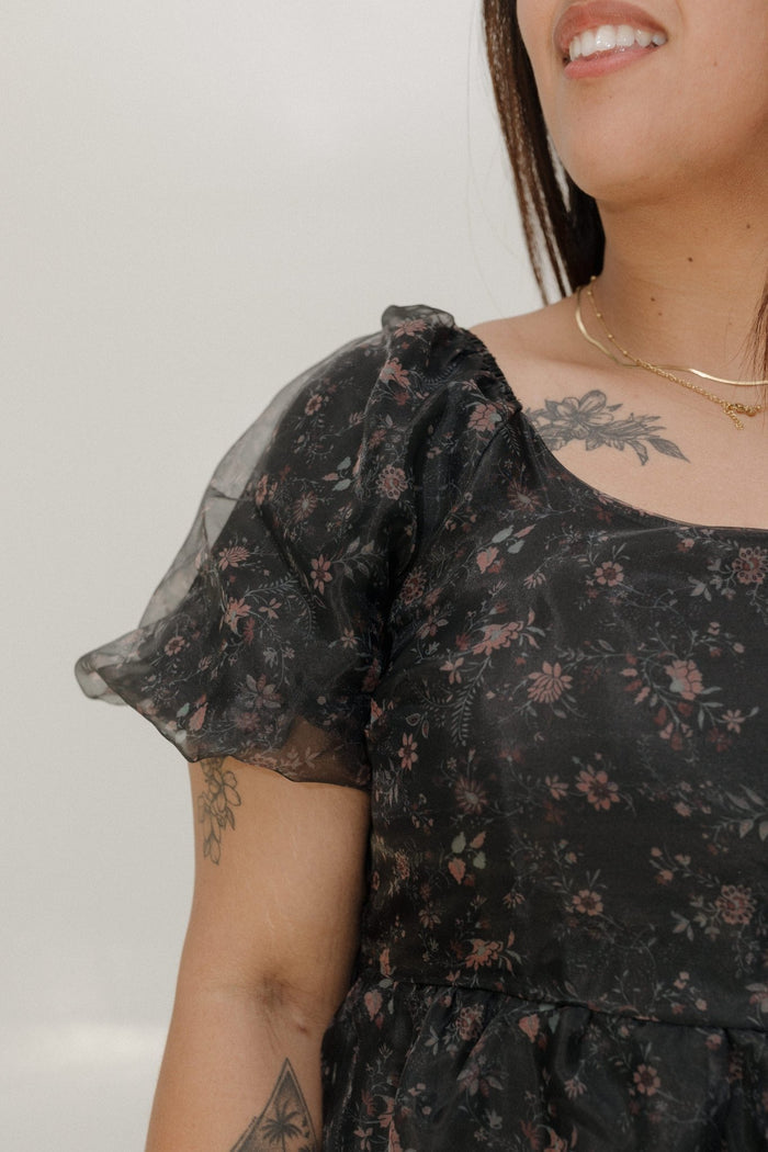 BUBBLE SLEEVE KNEE LENGTH DRESS IN FLORAL PRINT - Love Marlow