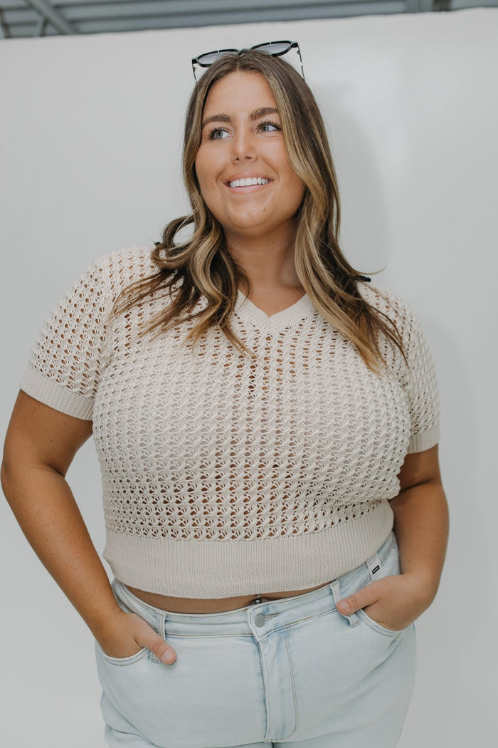 CROCHET PULLOVER WITH COLLAR DETAIL - Love Marlow