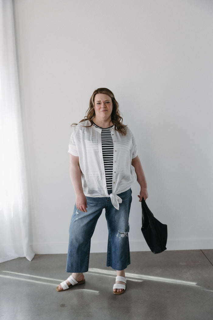 ESSENTIAL SHORT SLEEVE RIBBED CREW NECK TEE IN ECRU AND BLACK - Love Marlow