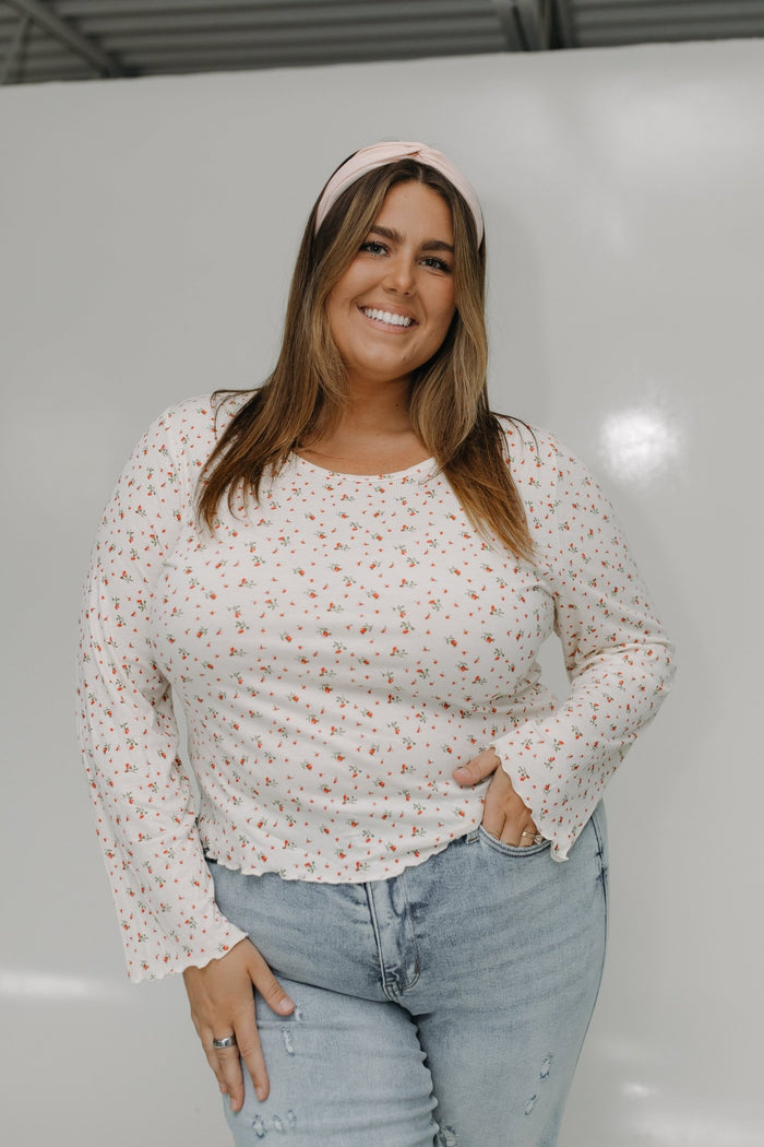 RIBBED SCOOP NECK LONG SLEEVE TEE WITH LETTUCE HEM - Love Marlow