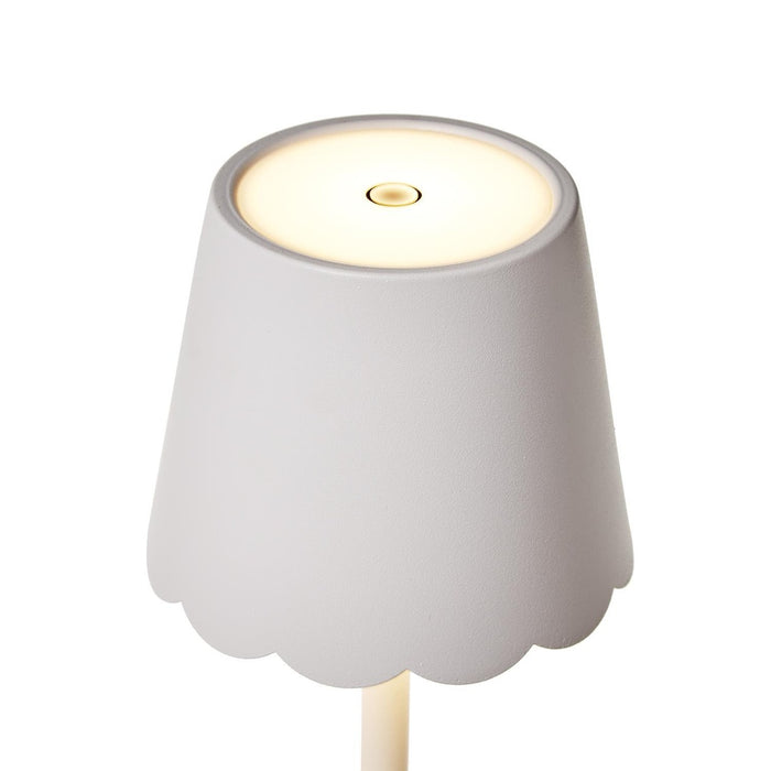 Scalloped Cordless Lamp