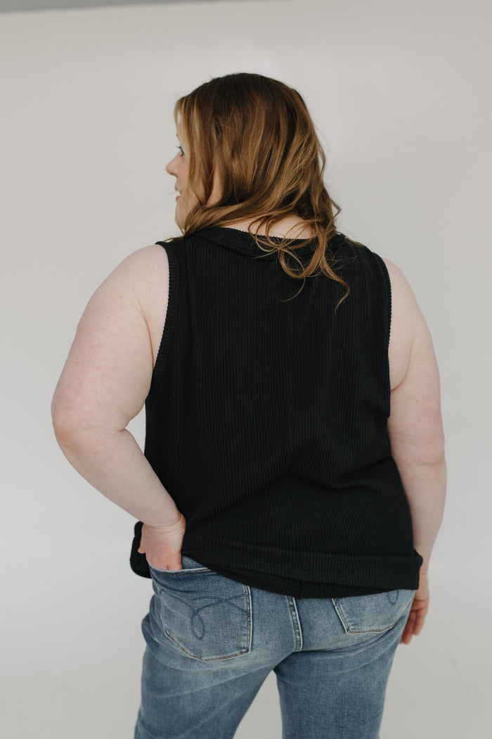 TEXTURED V - NECK TANK WITH WIDE STRAPS IN BLACK - Love Marlow