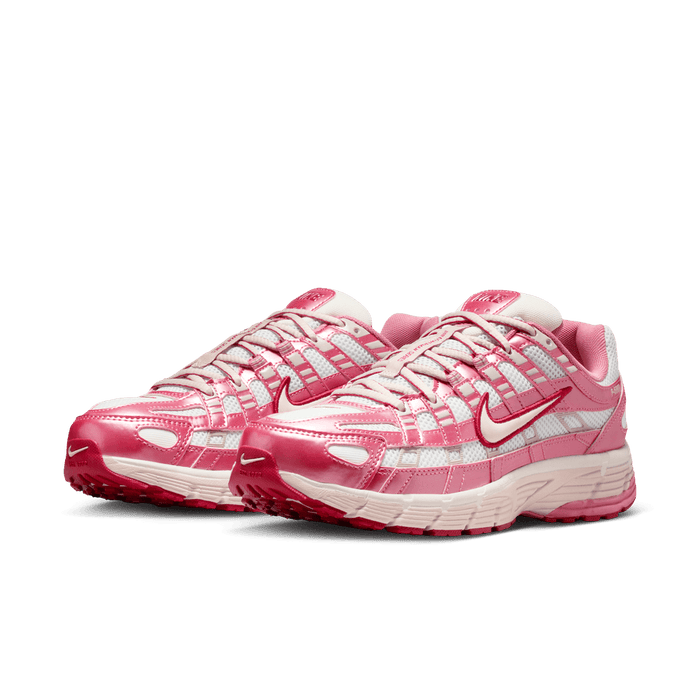 W P-6000 'Summit White Slit Red'